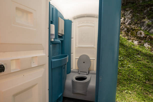 Portable Toilet Options We Offer in Port Labelle, FL